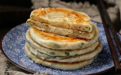 烙餅和面硬點(diǎn)好還是軟點(diǎn)好 烙餅和面有什么技巧