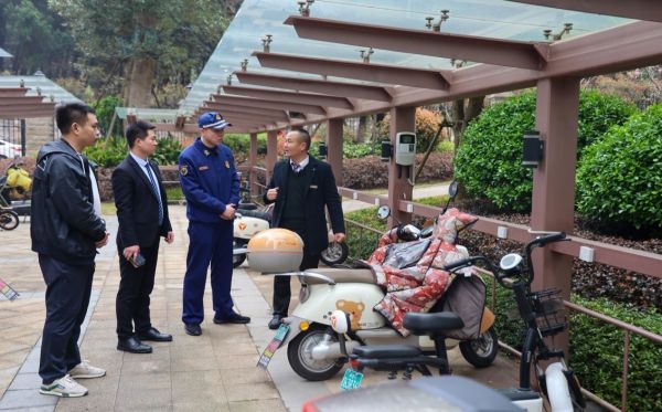 掇刀整治電動車亂象 消除安全隱患