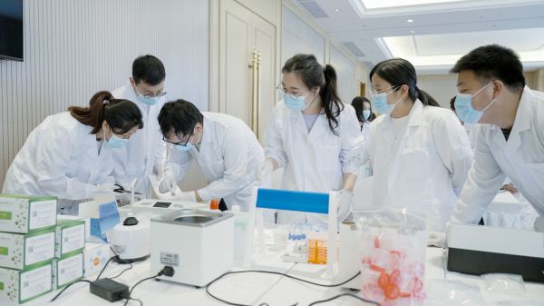 荊門市場(chǎng)監(jiān)管局組織食品安全快檢技能比