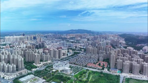 何以荊門 · 掇刀石上話英雄